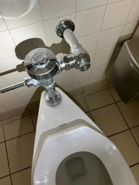 Fixture installation and repair for Garbage Disposal in Woodburn